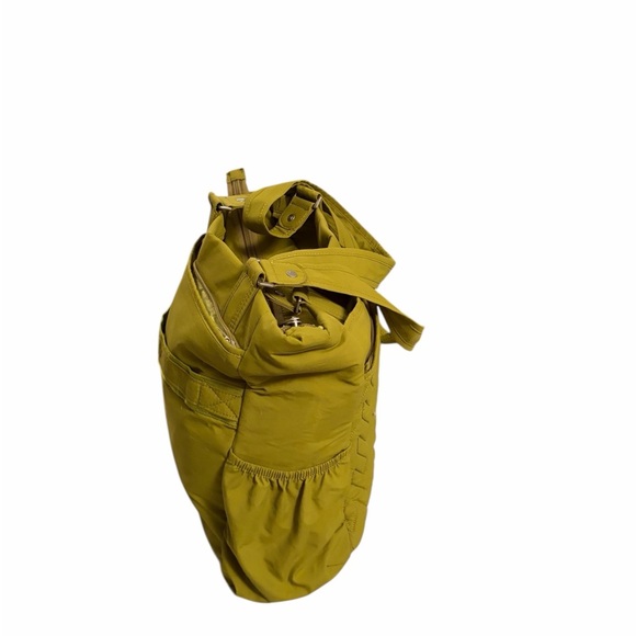 Lug Promenade Full Tote-Green - Picture 12 of 13